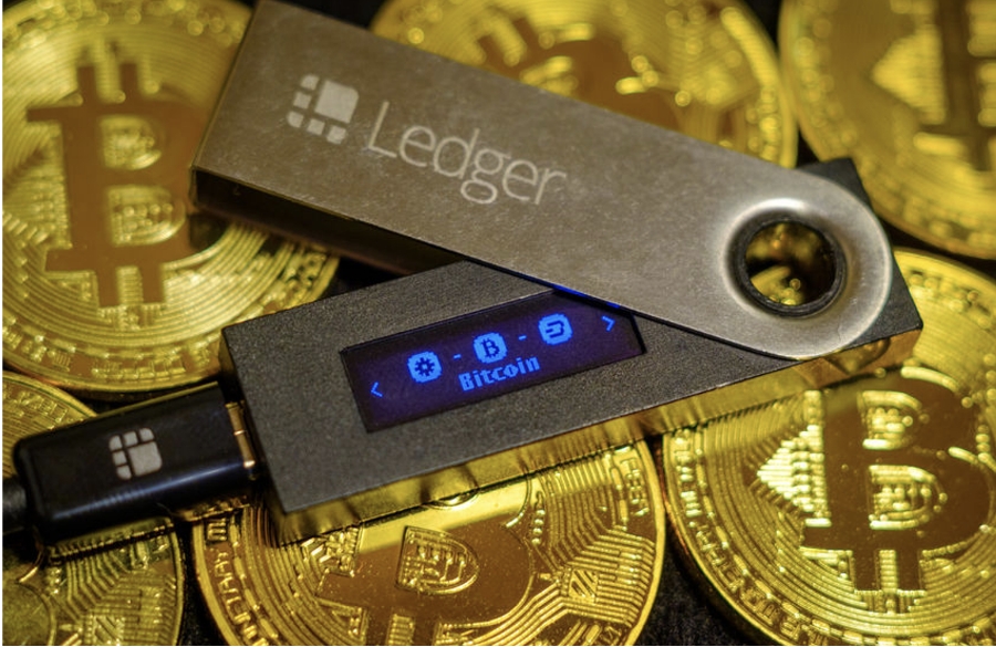 Wykorzystanie fałszywych aplikacji Ledger do łamania sprzętowych portfeli kryptowalut